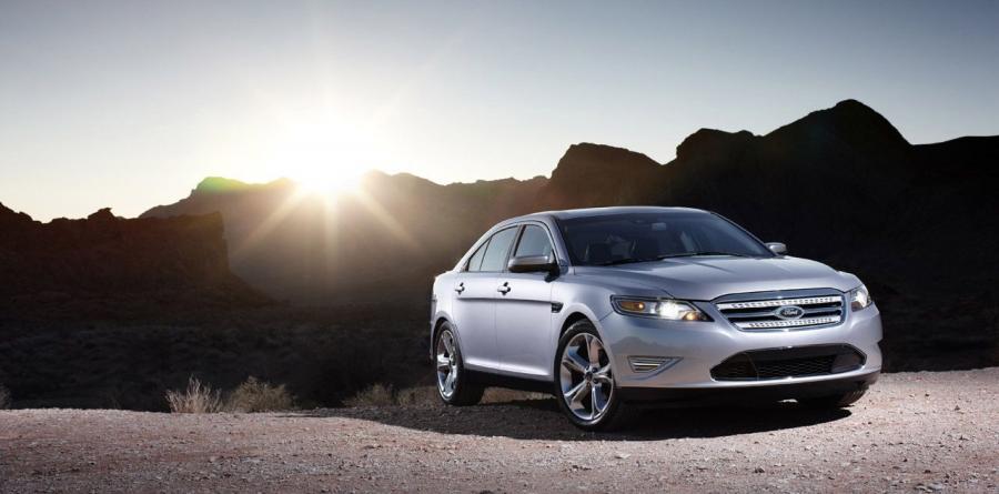  Ford Taurus SHO 2010 года  (фото 145 из 248)